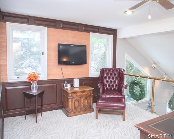 10 Ironwood Lane 10, West Hartford, CT 06117