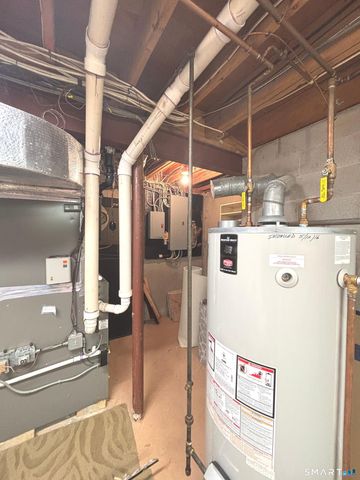 10 Ironwood Lane 10, West Hartford, CT 06117