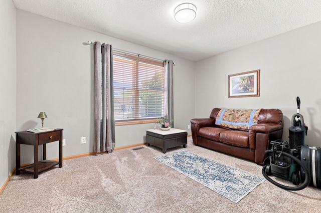 3400 SE 25th Street, Des Moines, IA 50320