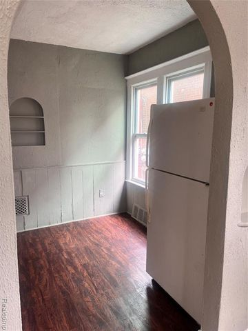 1174 Coolidge Highway, River Rouge, MI 48218