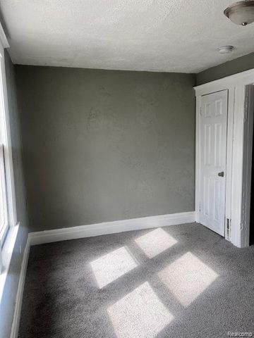 1174 Coolidge Highway, River Rouge, MI 48218