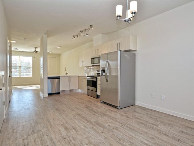 7805 Cooper LN 102, Austin, TX 78745