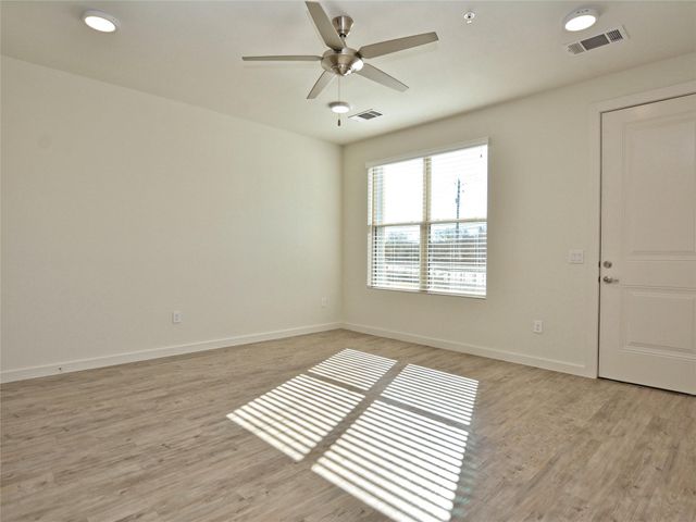 7805 Cooper LN 102, Austin, TX 78745