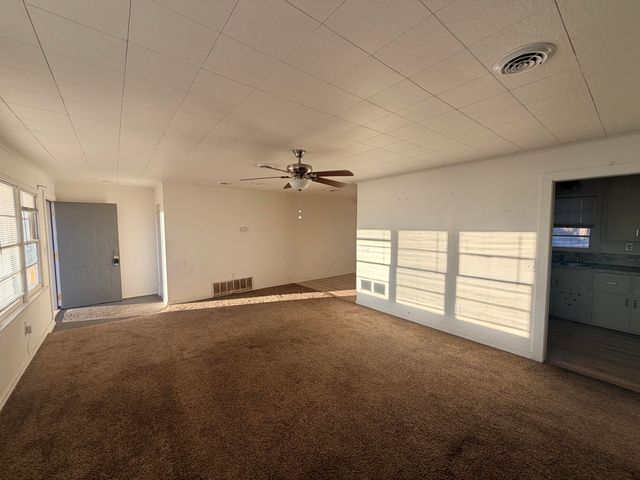 1216 College Avenue, Levelland, TX 79336