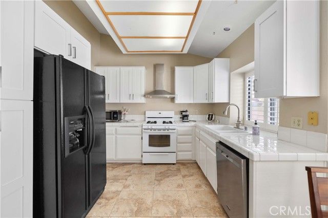 44239 Fenner, Lancaster, CA 93536