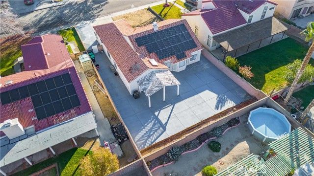 44239 Fenner, Lancaster, CA 93536
