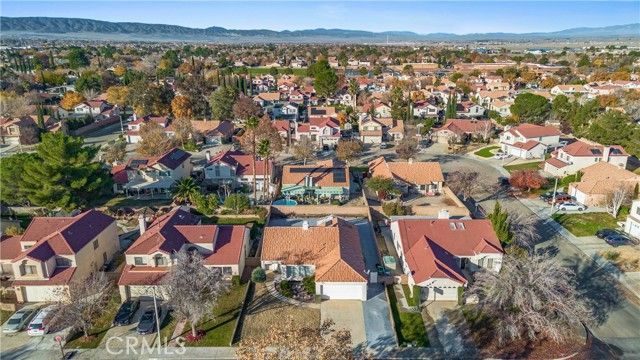 44239 Fenner, Lancaster, CA 93536