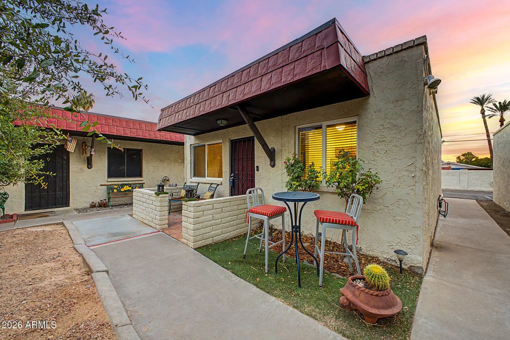 3626 N 37TH Street 11, Phoenix, AZ 85018 — photo 2