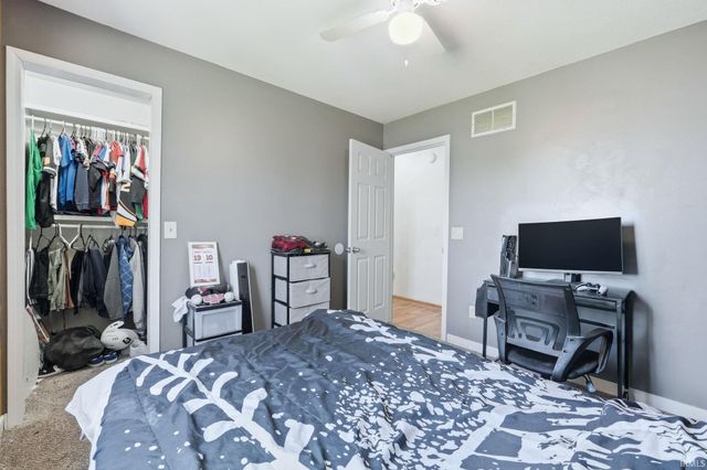 11212 Crested Oak Court, Fort Wayne, IN 46845