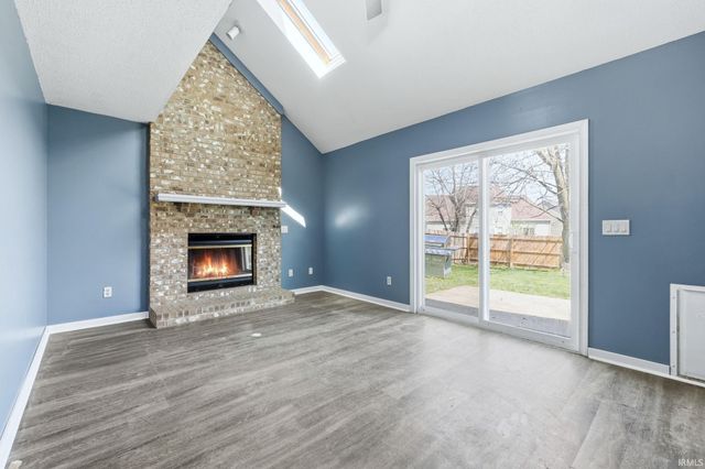 11212 Crested Oak Court, Fort Wayne, IN 46845