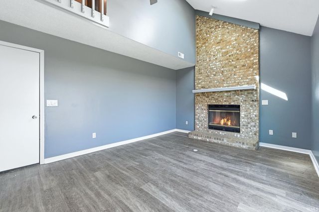 11212 Crested Oak Court, Fort Wayne, IN 46845