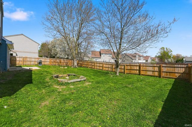 11212 Crested Oak Court, Fort Wayne, IN 46845