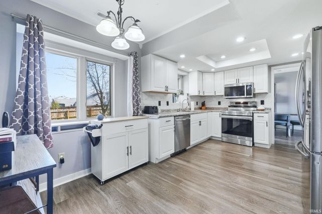 11212 Crested Oak Court, Fort Wayne, IN 46845