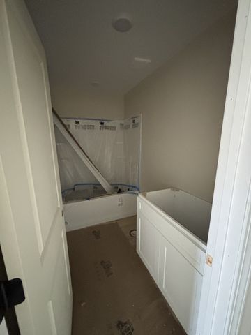 169 Edgewood Dr, Hohenwald, TN 38462