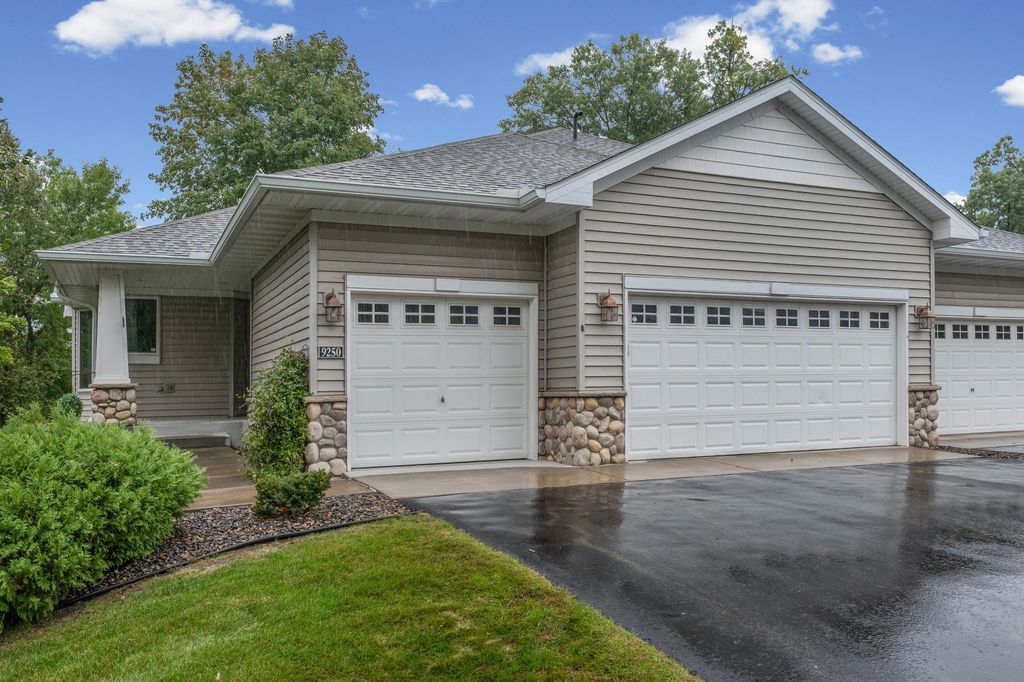 9250 Blackoaks Lane N, Maple Grove, MN 55311 — photo 2