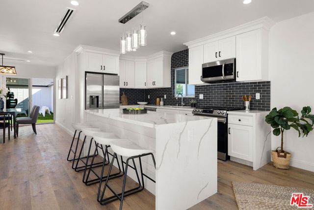 5928 Tobias Avenue, Sherman Oaks, CA 91411