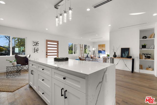 5928 Tobias Avenue, Sherman Oaks, CA 91411