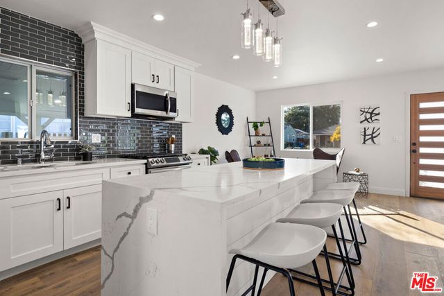 5928 Tobias Avenue, Sherman Oaks, CA 91411
