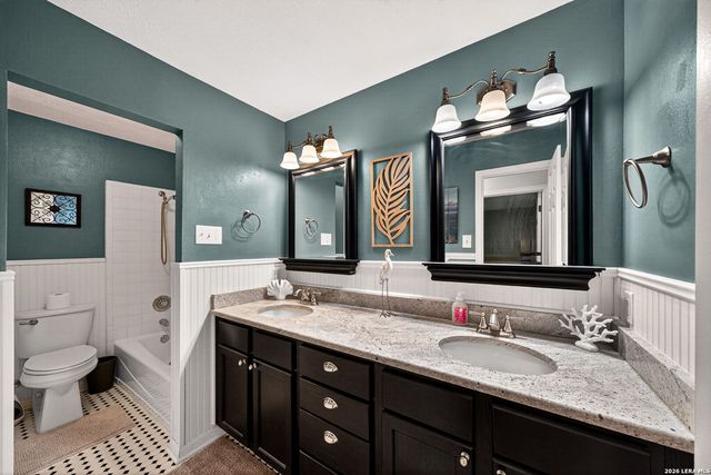 2635 SPRING CYN, San Antonio, TX 78232