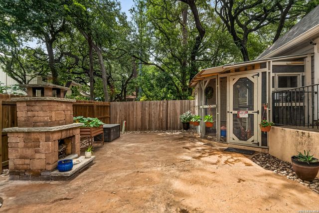 2635 SPRING CYN, San Antonio, TX 78232