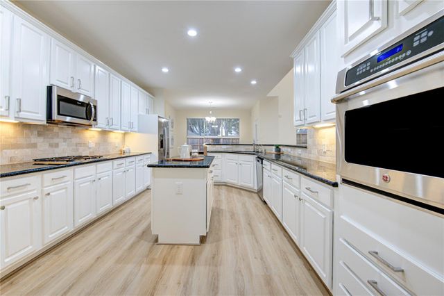 2327 Centerbrook Lane, Katy, TX 77450