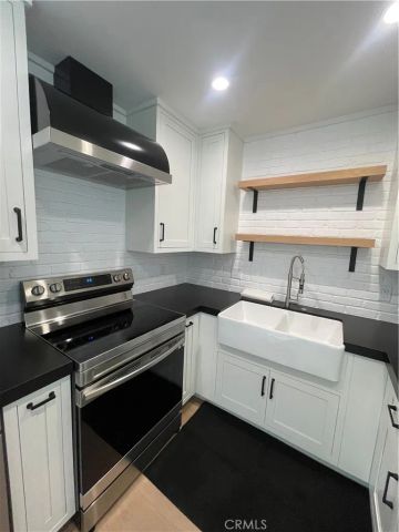 10226 Holburn Dr., Huntington Beach, CA 92646