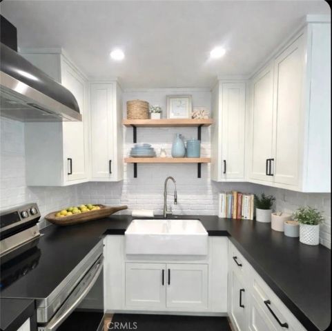 10226 Holburn Dr., Huntington Beach, CA 92646