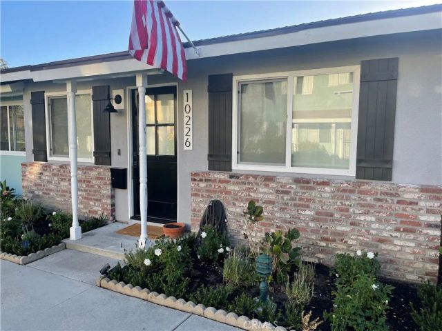 10226 Holburn Dr., Huntington Beach, CA 92646
