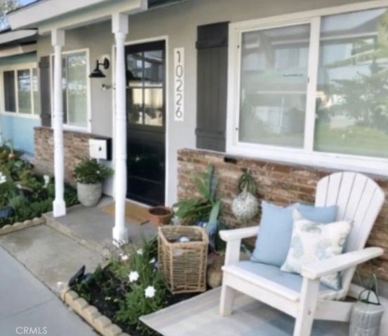 10226 Holburn Dr., Huntington Beach, CA 92646