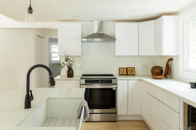 3 High Wood Road, Staatsburg, NY 12580