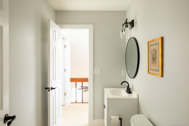 3 High Wood Road, Staatsburg, NY 12580