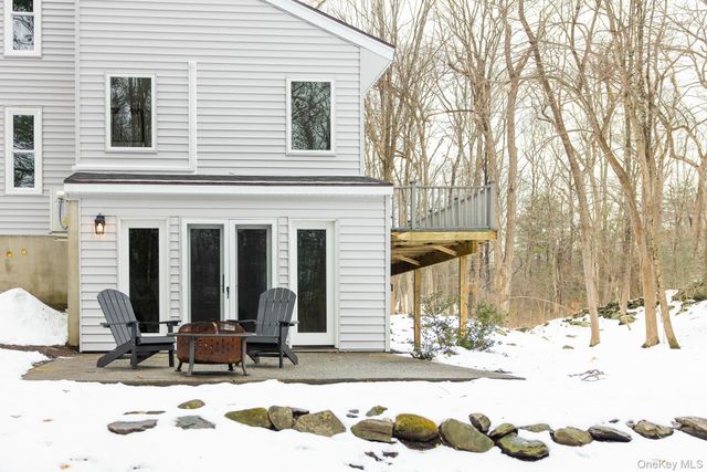 3 High Wood Road, Staatsburg, NY 12580