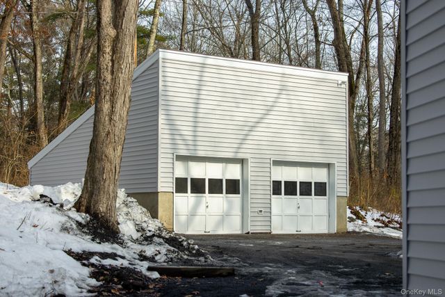 3 High Wood Road, Staatsburg, NY 12580