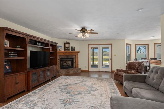 813 Puddin Ridge RD, Moyock, NC 27958