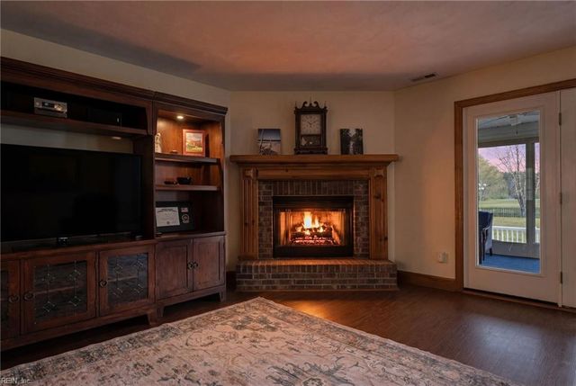 813 Puddin Ridge RD, Moyock, NC 27958