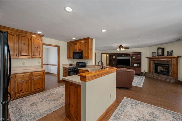 813 Puddin Ridge RD, Moyock, NC 27958