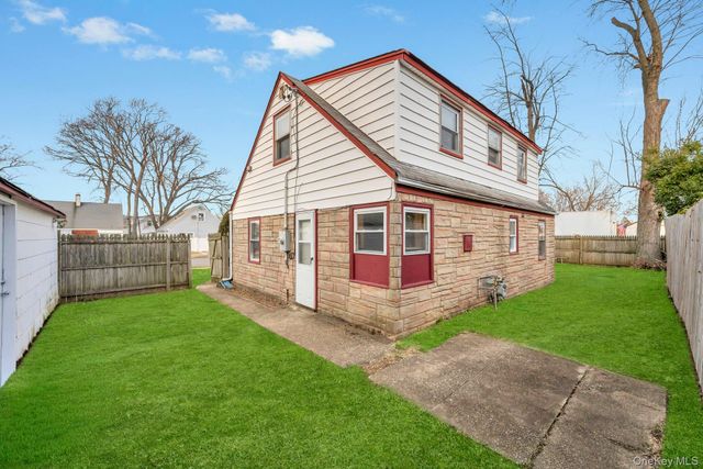 2528 Marshall Avenue, Bellmore, NY 11710