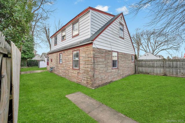 2528 Marshall Avenue, Bellmore, NY 11710