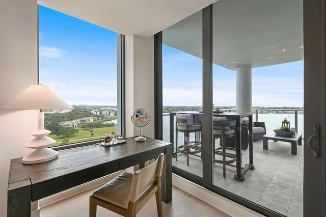 1 Water Club Way 1602, North Palm Beach, FL 33408