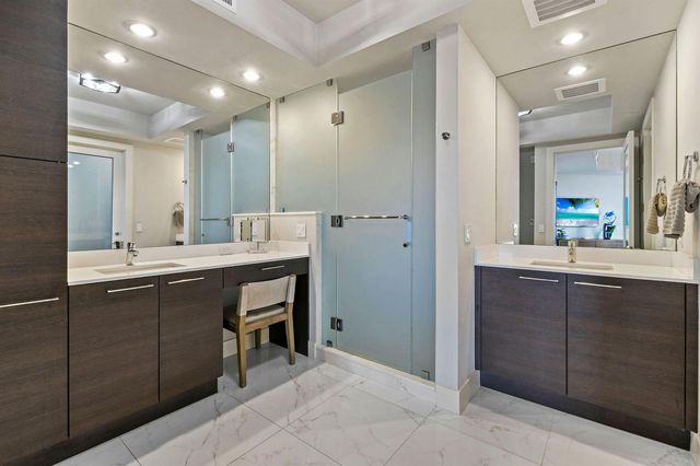 1 Water Club Way 1602, North Palm Beach, FL 33408