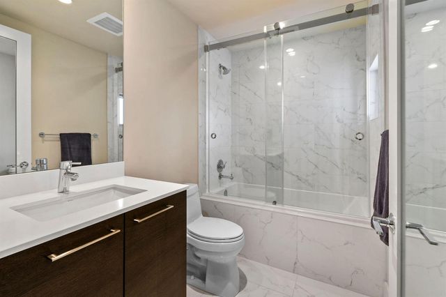 1 Water Club Way 1602, North Palm Beach, FL 33408