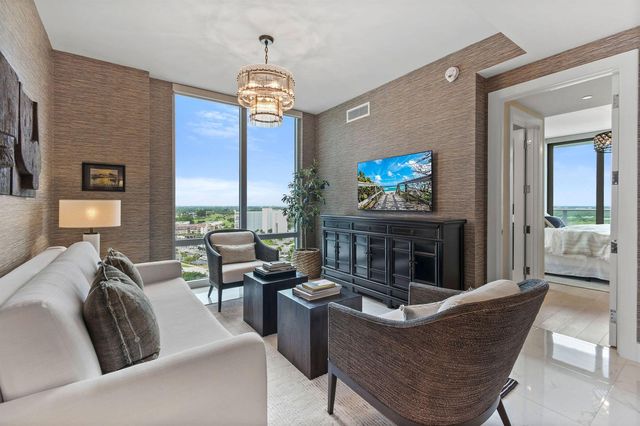 1 Water Club Way 1602, North Palm Beach, FL 33408