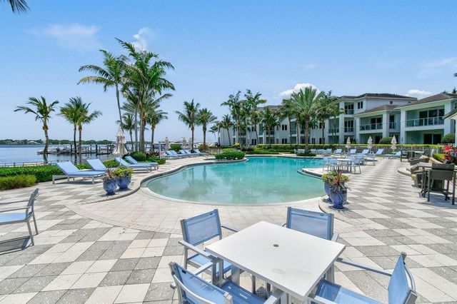 1 Water Club Way 1602, North Palm Beach, FL 33408