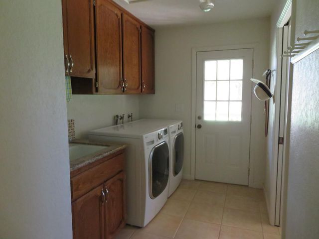 9912 Wild Oak Ct, Oakdale, CA 95361