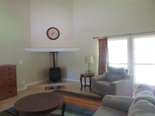 9912 Wild Oak Ct, Oakdale, CA 95361