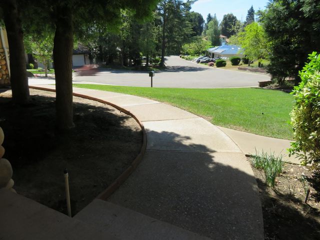 9912 Wild Oak Ct, Oakdale, CA 95361