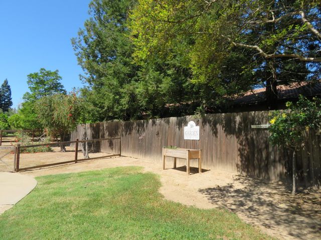 9912 Wild Oak Ct, Oakdale, CA 95361