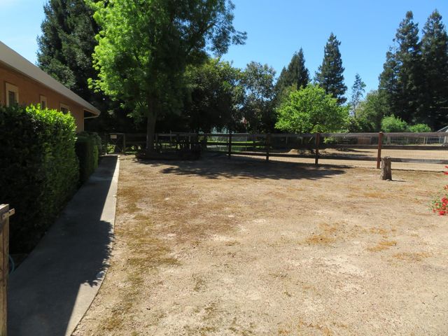 9912 Wild Oak Ct, Oakdale, CA 95361