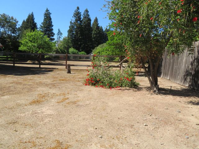 9912 Wild Oak Ct, Oakdale, CA 95361