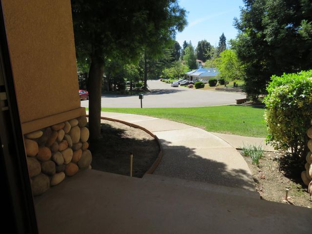 9912 Wild Oak Ct, Oakdale, CA 95361